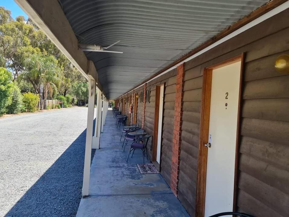 Kyabram Country Motel Екстер'єр фото