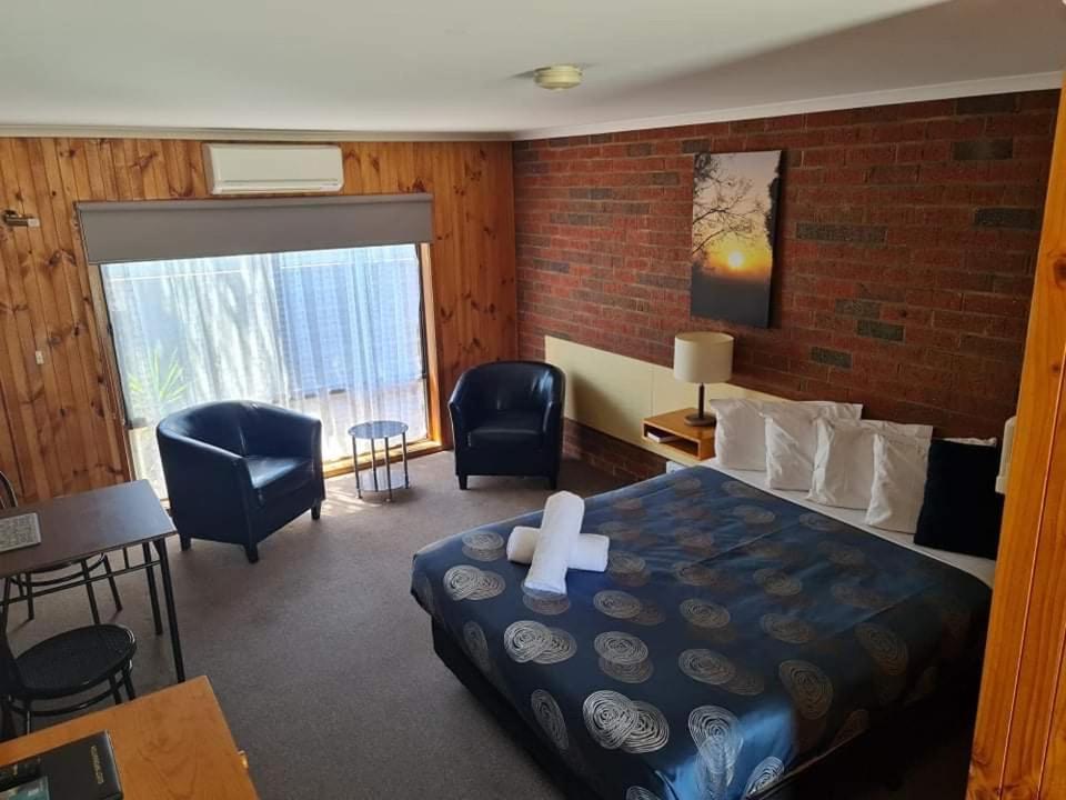 Kyabram Country Motel Екстер'єр фото